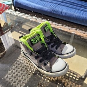 Boys Chuck Taylor All - Star shoes